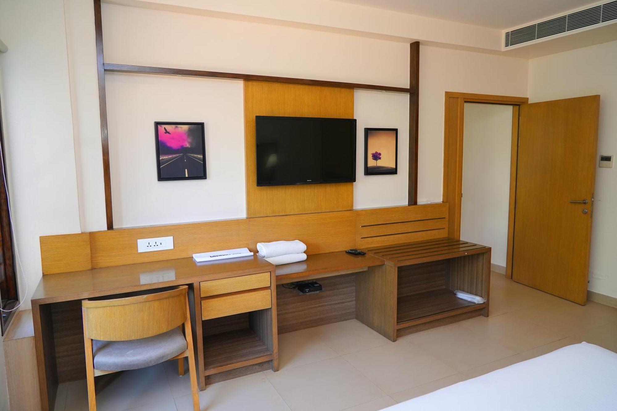Purple Cloud Hotel Devanahalli エクステリア 写真