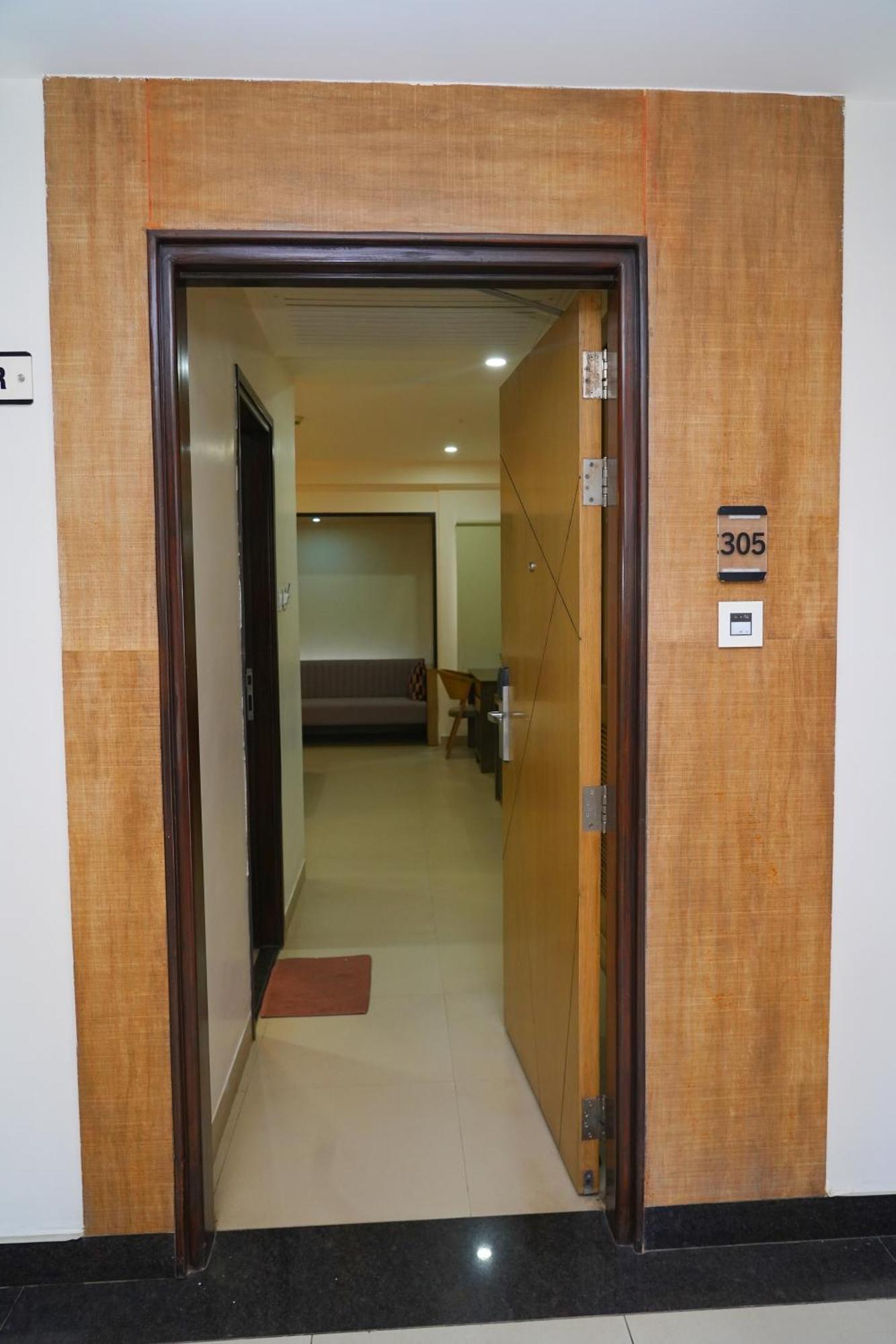 Purple Cloud Hotel Devanahalli エクステリア 写真
